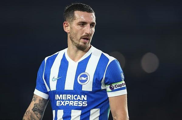 jiuyou-邮报：虽然邓克刚和布莱顿续约，但他仍然是森林队的引援目标